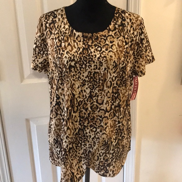 Merona Tops - 🧡2/$10 - NWOT animal print top